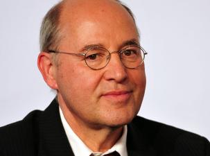 Gregor Gysi (Die Linke) beim Wahlhearing des DOSB