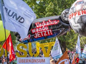 Eine Demo gegen IAA