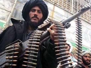 EIn Talibank&auml;mpfer mit Waffe in der Hand
