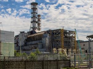 Reaktor Nr. 4 mit dem alten Sarkophag 2016