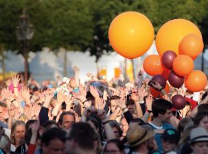 Veranstaltung beim Katholikentag mit vielen Menschen