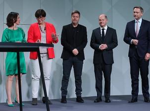Unterzeichnung des Koalitionsvertrages der 20. Wahlperiode des Bundestages am 7. Dezember 2021