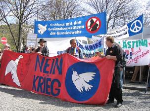 Ein Ostermarsch in M&uuml;nchen am 8. April 2007 