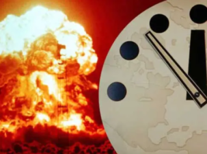 Die Weltuntergangsuhr vor einem Atompilz