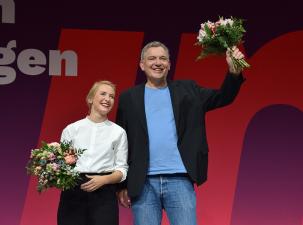 Die neu gewählten Parteivorsitzenden der Linkspartei Jan van Aken und Ines Schwerdtner 2024