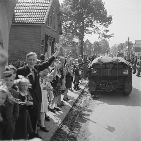 Die Befreiung von Utrecht durch kanadische Soldaten der First Canadian Army