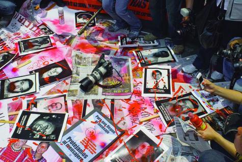 Mehrere Bilder von getöteten Journalisten