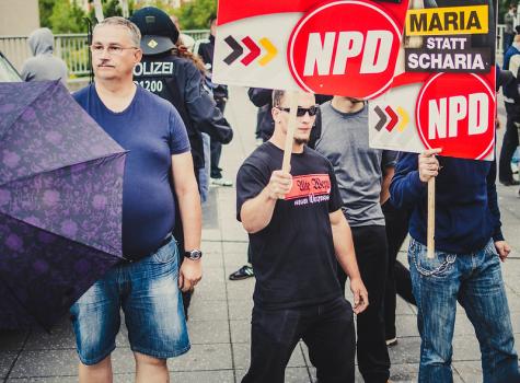 Mehrere Neonazis auf einer NPD Demo in Berlin