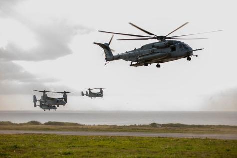Eine Gruppe US-Armee Helikopter