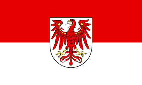 Die Flagge von Brandenburg - Die Landesfarben sind rot und wei&szlig;. Das Landeswappen ist der rote m&auml;rkische Adler auf wei&szlig;em Feld.