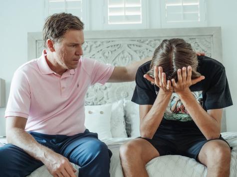 Vater tr&ouml;stet Sohn