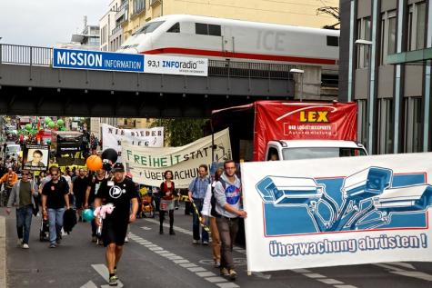 Eine Demo gegen mehr Überwachung im öffentlichen Raum