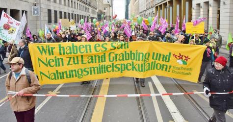 Eine Demo für mehr Nahrungssicherheit und -gerechtigkeit