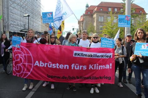 limastreik unter dem Motto Abr&uuml;sten f&uuml;rs Klima am 23. September 2022, Berlin