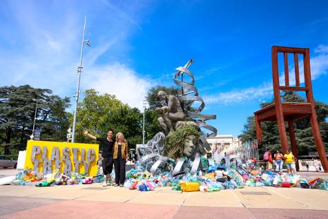 Eine Plastikskulptur vor dem UN-Geb&auml;ude in Genf