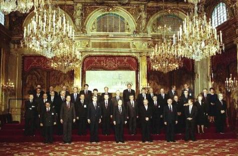 Die Konferenz-Teilnehmer der Charta von Paris 1990