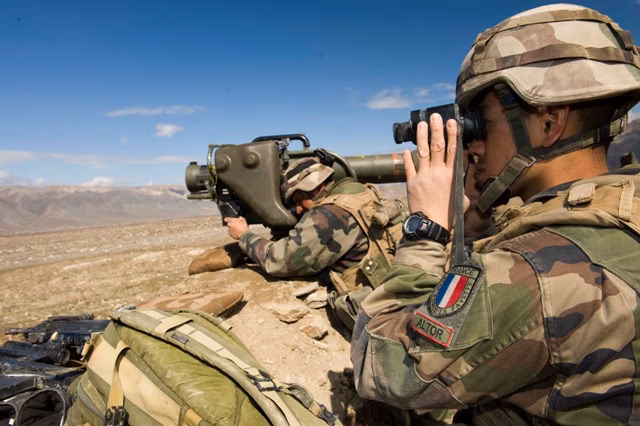 Zwei franz&ouml;sische Soldaten im Einsatz