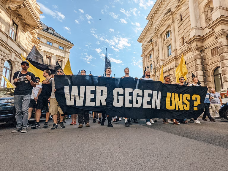 Die IB&Ouml; auf einer Demo in Wien